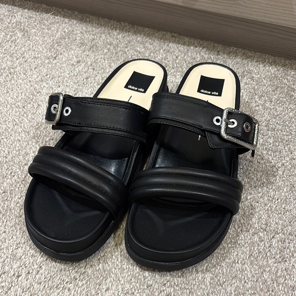 Dolce Vita Black Slide Sandals with Modern Design